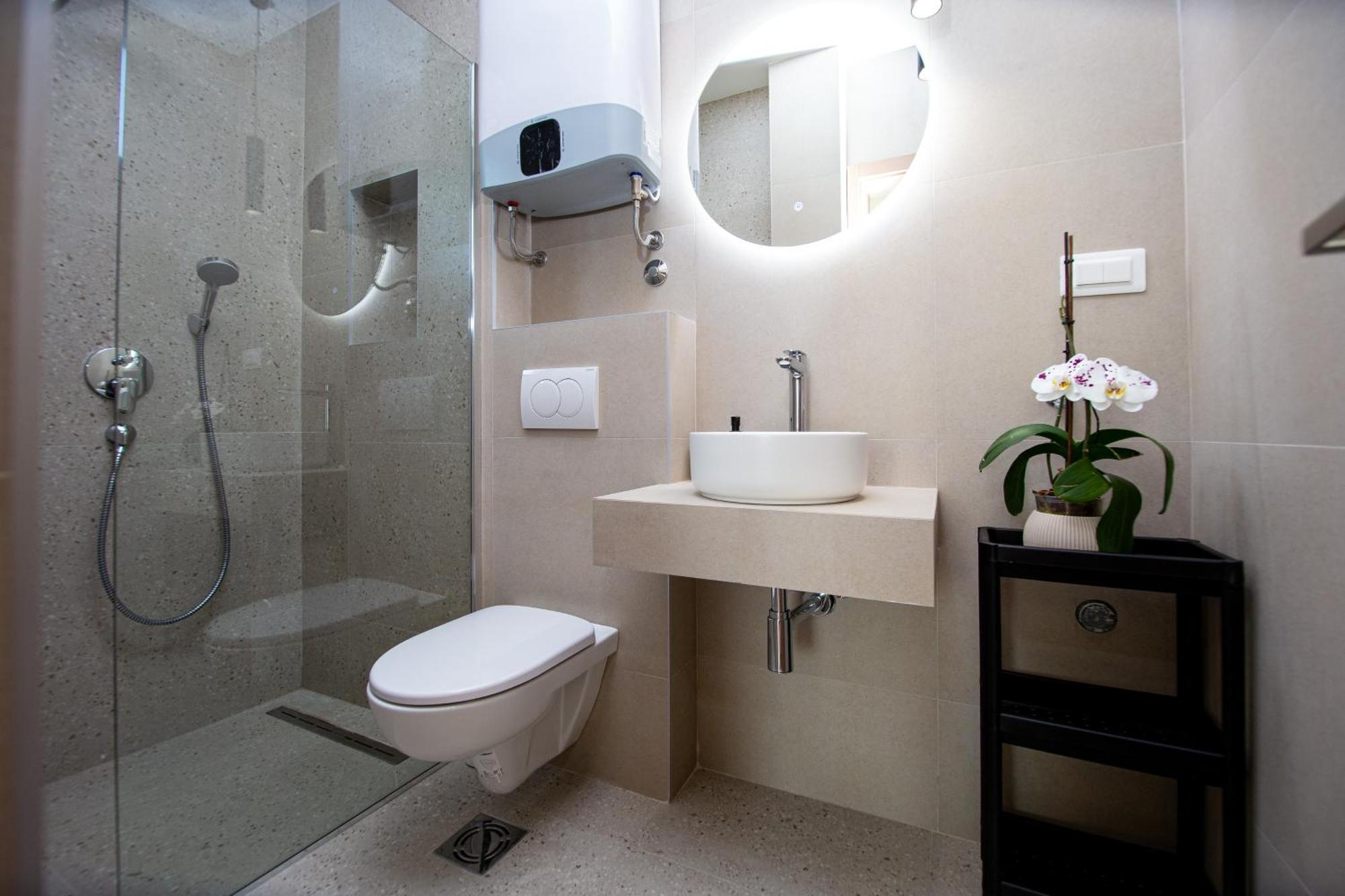 Apartments Sirena - Modern Stay With Free Parking Budva Buitenkant foto