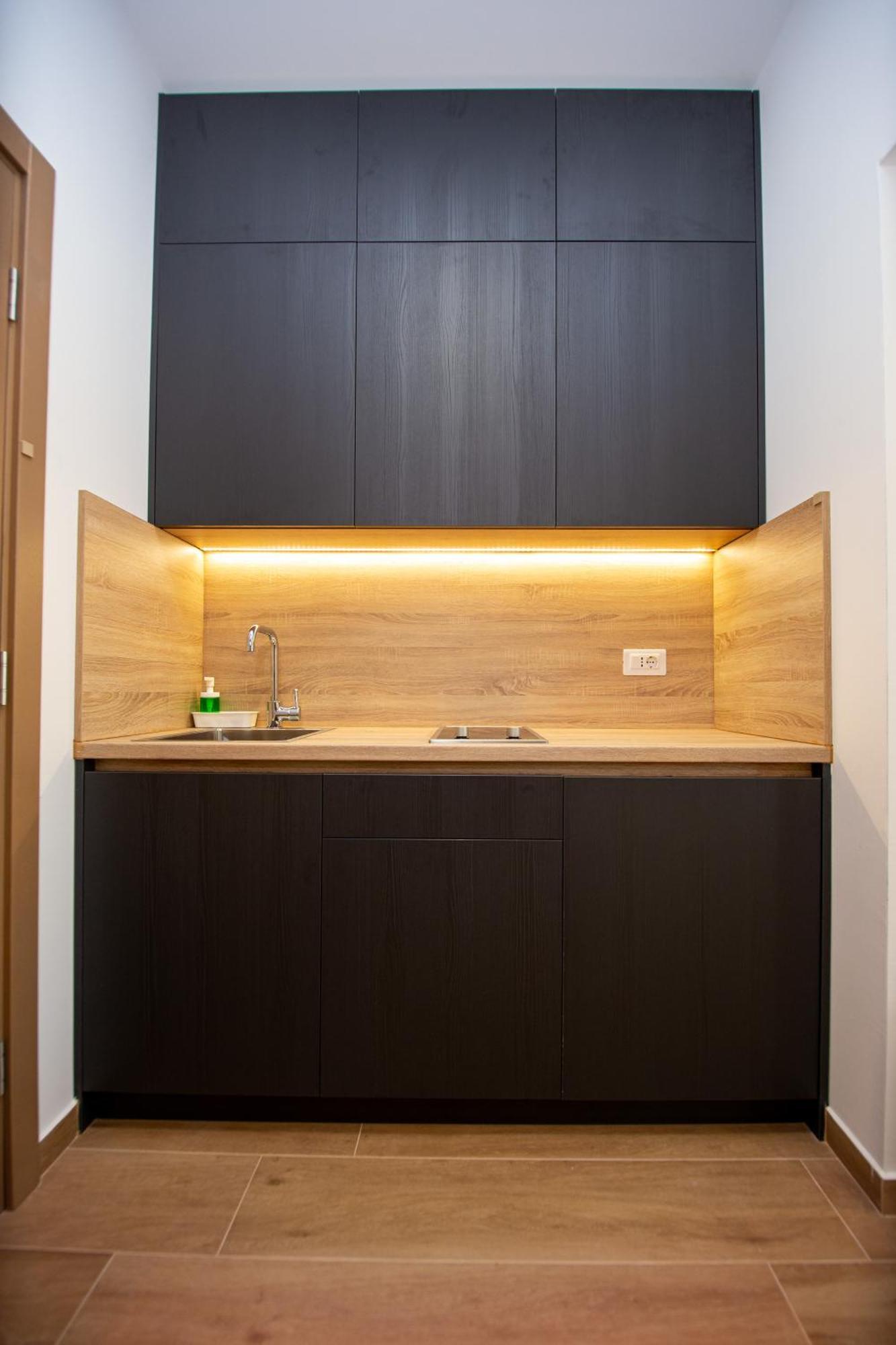 Apartments Sirena - Modern Stay With Free Parking Budva Buitenkant foto