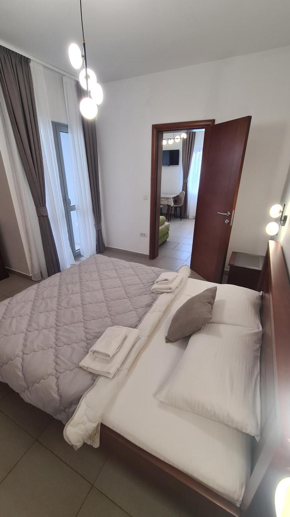 Apartments Sirena - Modern Stay With Free Parking Budva Buitenkant foto